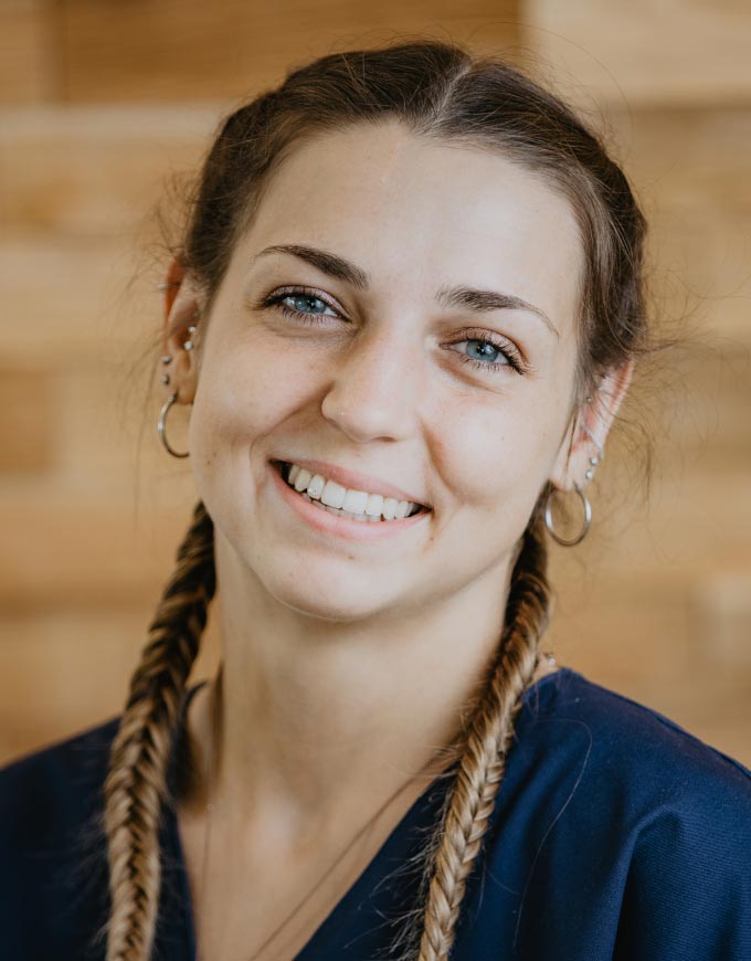 Isabella Schuster Isabella Schuster